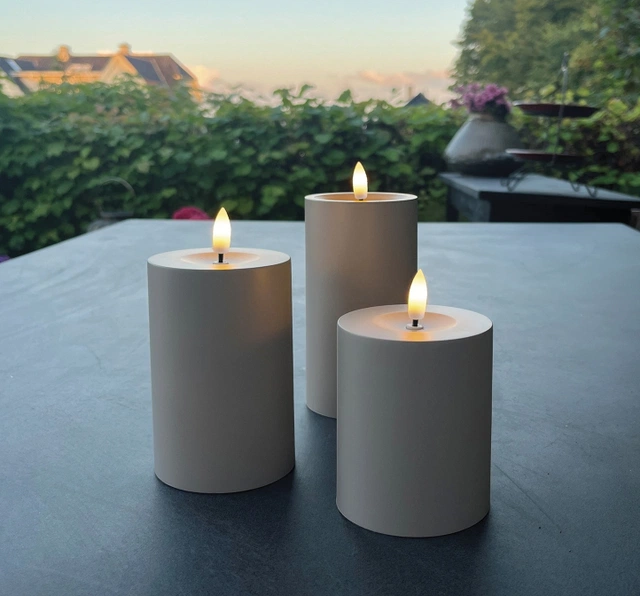 Kubbelys med 3D flamme 3pk. IP44 taupe 1