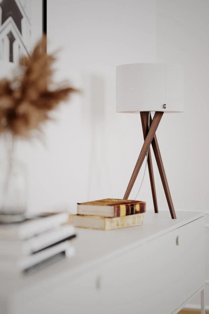 Vega bordlampe 55cm valnøtt/hvit 3