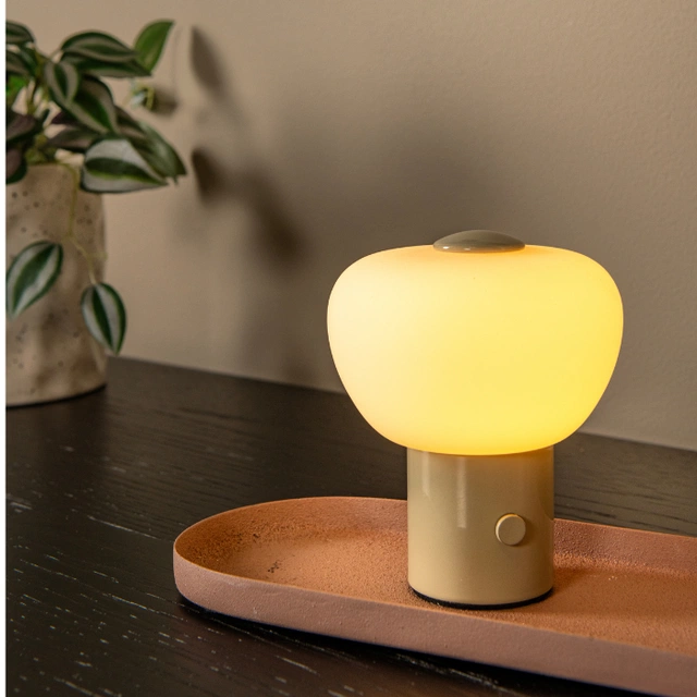 Gustav LED oppladbar bordlampe 9,5cm beige  1