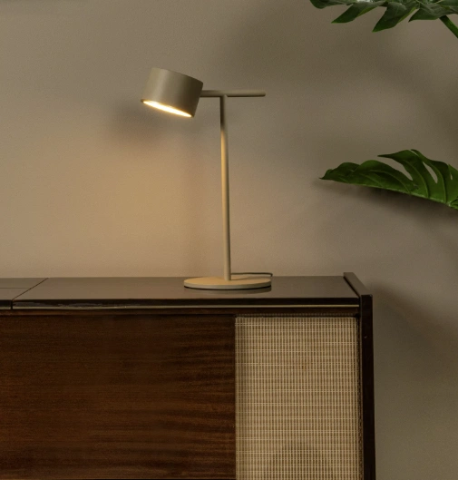 Gian LED skrivebordslampe 40cm beige