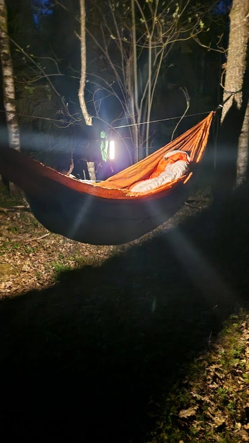 Camping lampe LED oppladbar IP68 14cm grønn