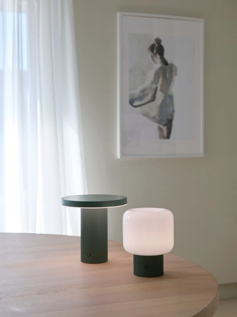 Nissi LED oppladbar bordlampe 20cm grønn