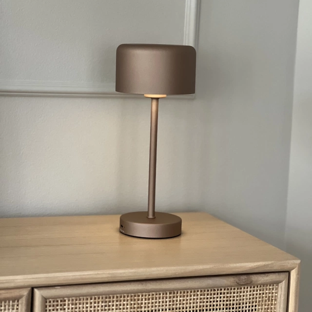 Jeff LED oppladbar bordlampe 30cm brun