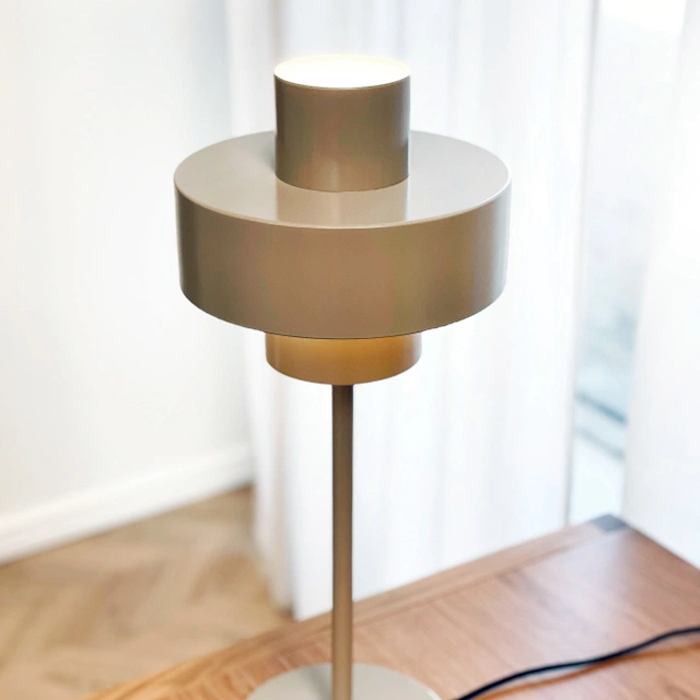 Stoke bordlampe grå