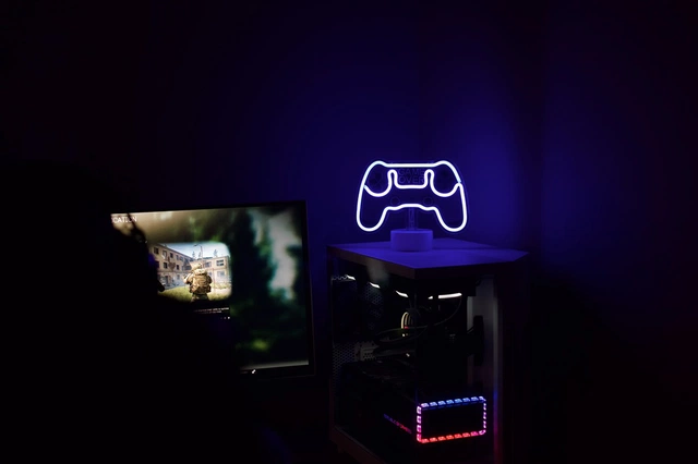 Control LED bordlampe 18cm hvit