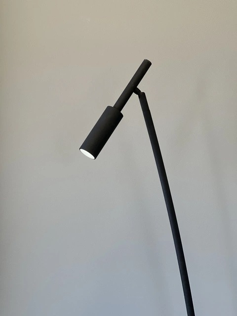 Bino LED leselampe gulv 150cm sort