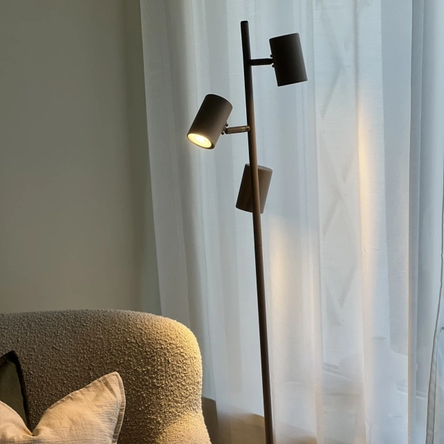 Noor II leselampe gulv 3lys 135cm beige