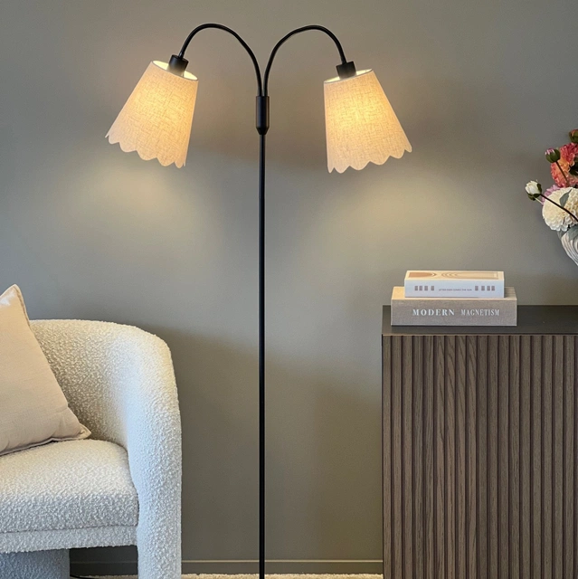 Felicia Duo gulvlampe uten skjermer 2lys 150cm sort