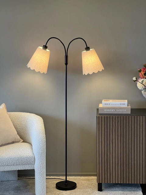 Felicia Duo gulvlampe uten skjermer 2lys 150cm sort