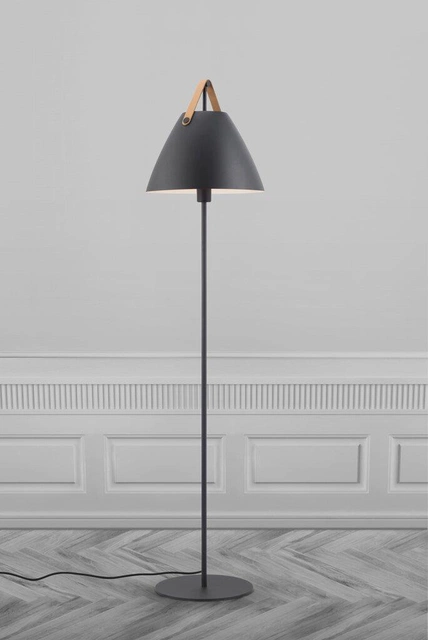 Strap gulvlampe 153cm sort