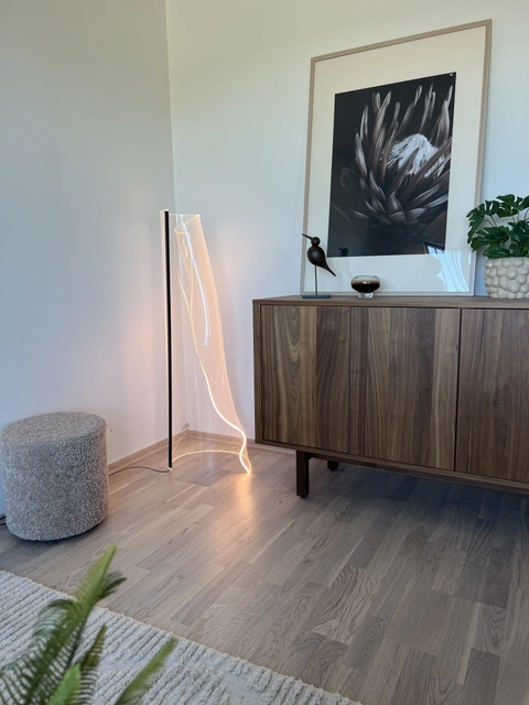 Shape LED gulvlampe 120cm klar