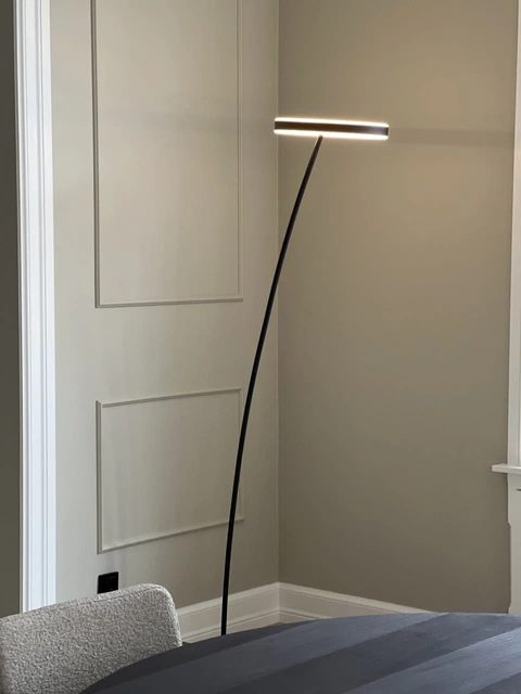 Orbit O-sirkel LED gulvlampe 175cm sort