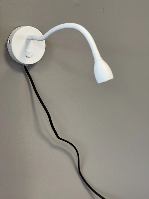 Willy LED leselampe vegg 20cm hvit