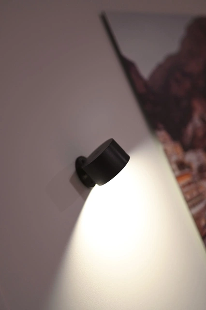 Frida LED oppladbar leselampe vegg 7,5cm sort
