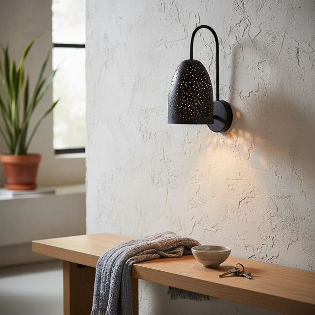 Clint New vegglampe 12cm sort