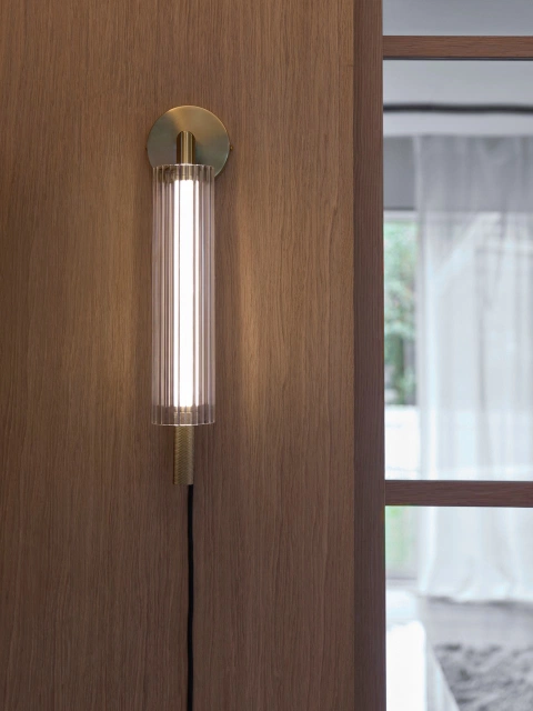 Kosta LED vegglampe 43,5cm messing