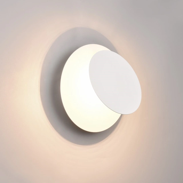 Mio LED vegglampe 18cm hvit