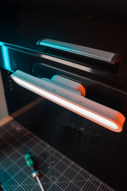Magnetisk LED oppladbar vegglampe 28cm hvit