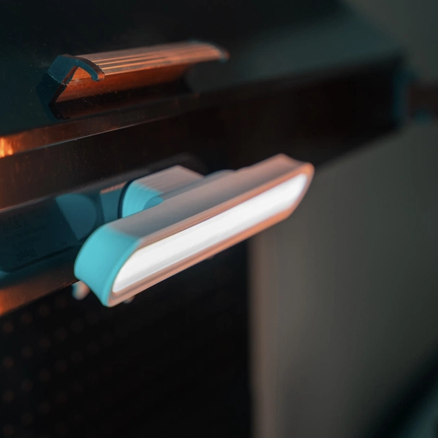Magnetisk LED oppladbar vegglampe 28cm hvit