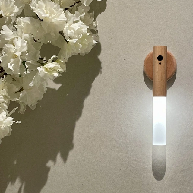 Hedda LED oppladbar vegglampe 18cm natur