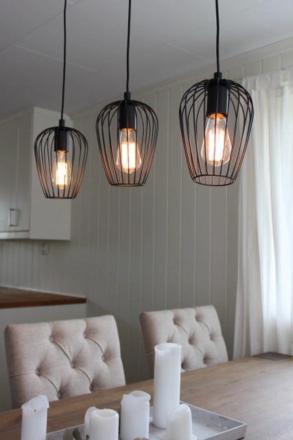 Newtown taklampe rekke 3lys 70cm sort