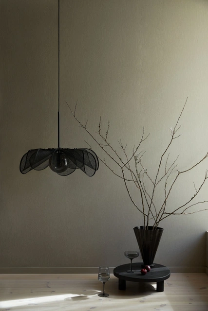 Styrka taklampe 63cm sort