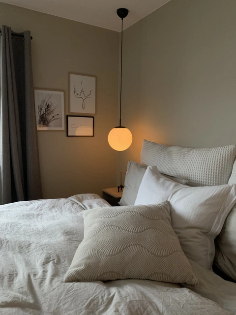 Ball taklampe 25cm hvit