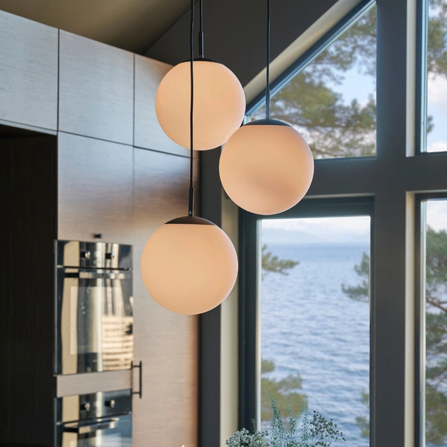 Rondell Ball taklampe 3lys 35cm hvit
