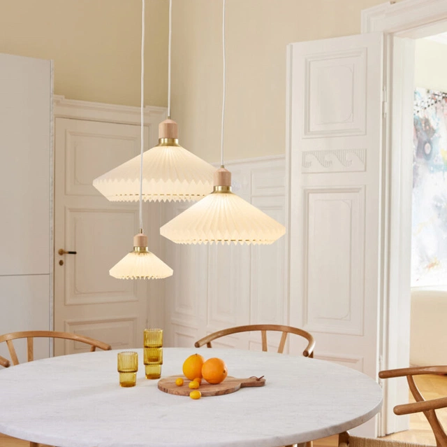Paris taklampe 24cm hvit