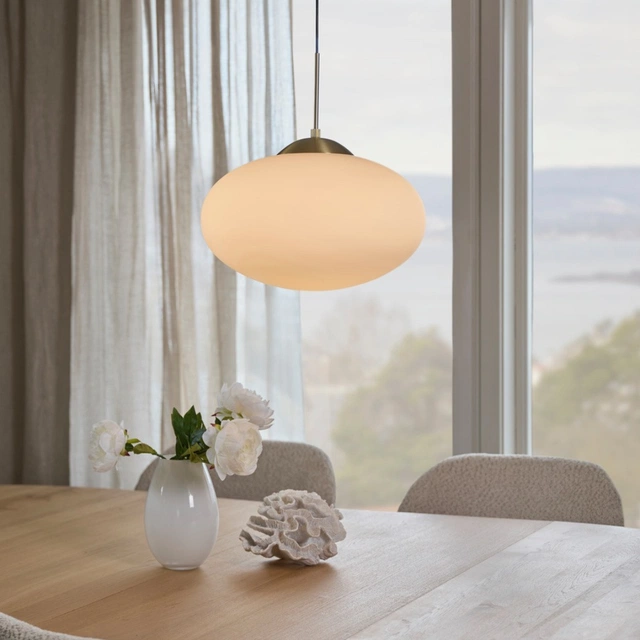 Fomento taklampe 40cm hvit