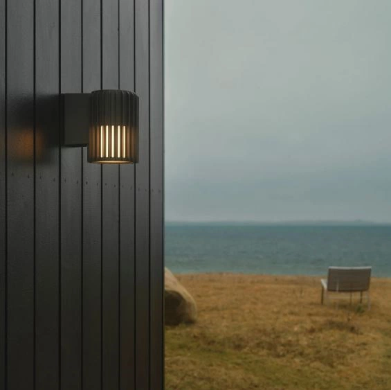 Aludra Seaside utelampe vegg IP54 16,8cm grå