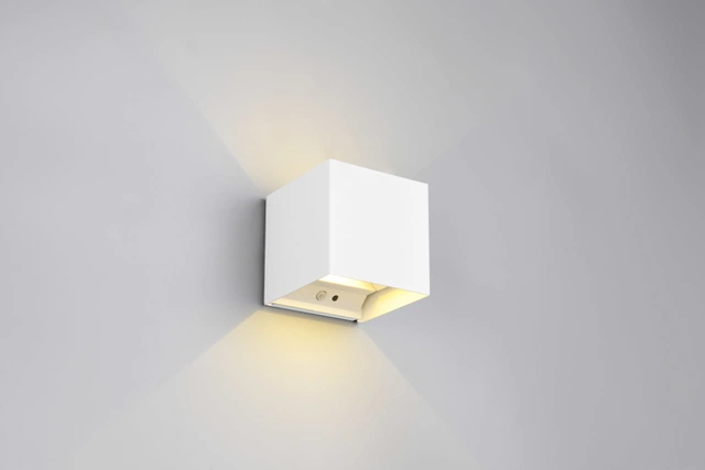 Talent LED oppladbar vegglampe IP44 10cm hvit
