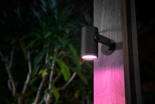 Hue Lily utelampe spot IP65 sort