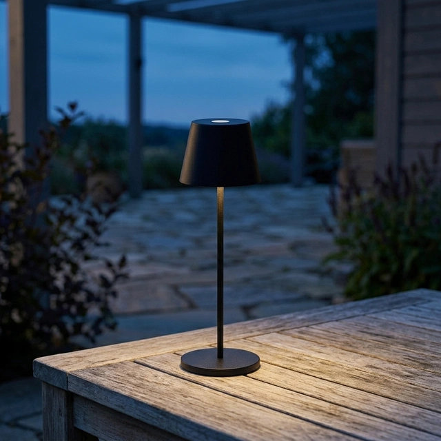 April LED oppladbar utelampe bord IP65 40cm sort