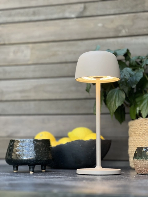 Mars LED oppladbar utelampe bord IP65 28cm beige