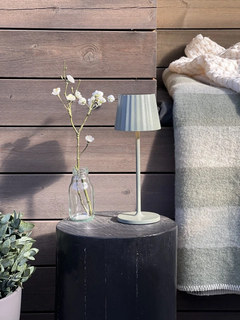 Juli LED oppladbar utelampe bord IP65 29cm grønn
