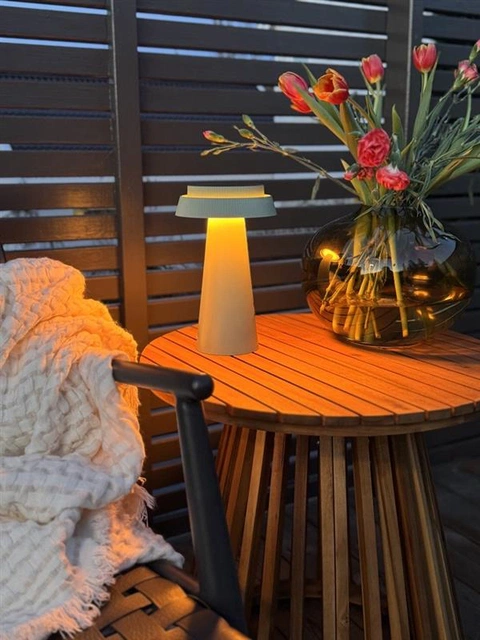 Merak solar oppladbar utelampe bord IP54 23cm grønn