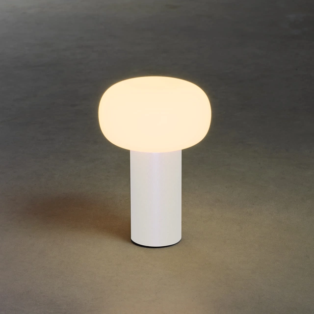 Antibes LED utelampe bord IP54 hvit