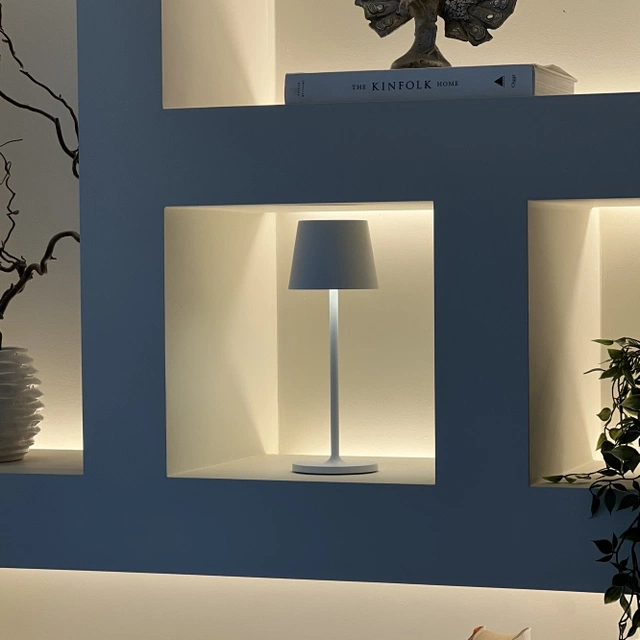 Mai LED oppladbar utelampe bord IP65 29cm hvit