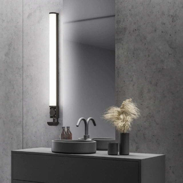 Piera LED vegg baderomslampe IP44 41,5cm sort