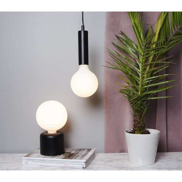 LED E27 globe 12,5cm 5W dimbar hvit