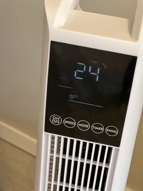Tårnvifte med fjernkontroll 45W 80cm hvit