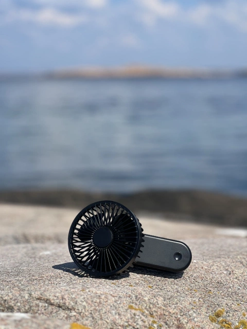 Vifte med klype oppladbar sort